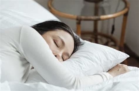 7 Doa Sebelum Tidur dan Artinya Dalam Islam .
